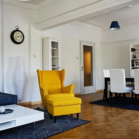 Cozy 2br On Vitosha Blvd - Next To Ndk Sófia