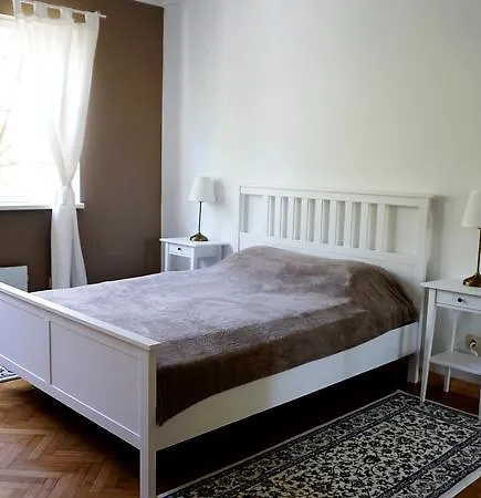Апартаменты Vitosha Blvd Spacious 2br Ndk