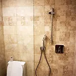 The Vitosha Boulevard Spacious 2br Ndk Διαμέρισμα Σόφια
